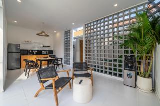 Canggu Vibe 2BDR Villa with Pool and Nearby Delights - Kerobokan - 7