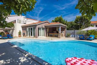 Five bedroom villa Emily with pool in Medulin - Medulin - 9