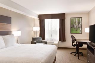 Days Inn & Suites by Wyndham Lindsay - Lindsay - 7
