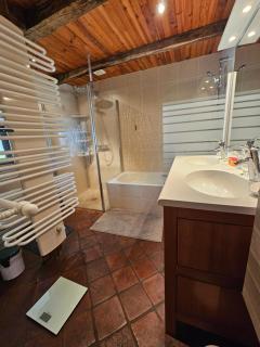 Grande maison familiale - Proche Rodez, Wifi, Calme et Jardin - 1