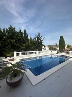 Casa con piscina y amarre soleada - Empuriabrava - 0