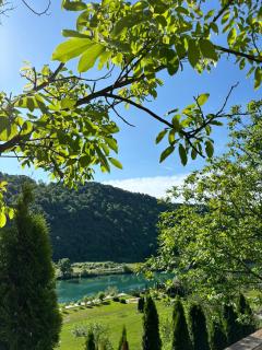 Honeymoon Homes With a River Una View - Bihać - 6