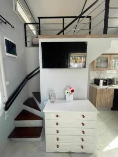 Filio's loft near airport - Artemida - 1