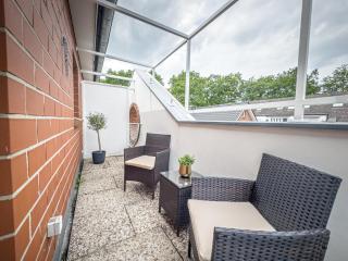 ImmoStay G#1 Ferienhaus - Parken & WiFi, 2 Balkone und 2 Bäder,4K - - 8