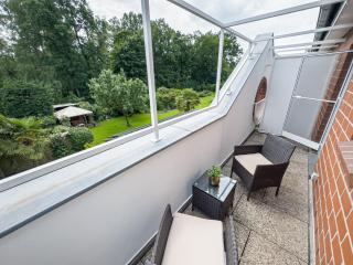 ImmoStay G#1 Ferienhaus - Parken & WiFi, 2 Balkone und 2 Bäder,4K - - 3