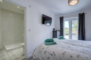 The Hollies by Winterton Cottages - Winterton-on-Sea - 1