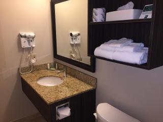 Quality Inn & Suites PE Trudeau Airport - 9