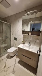 Nikola's City Center Garden View - 7