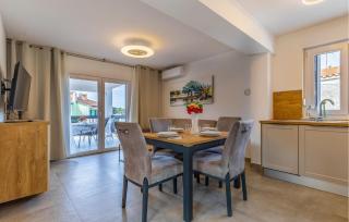 Stunning Home In Vinkuran With Wifi - Vinkuran - 4