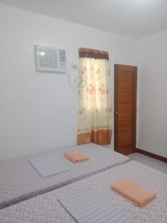 Felipa Beach and Guesthouse - Newly Renovated Airconditioned Guest Rooms - Dumaguete - 4