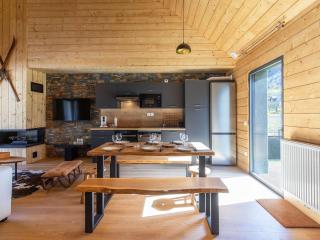 Lodge neuf avec grande terrasse et équipement haut de gamme - FR-1-401-292 - 4