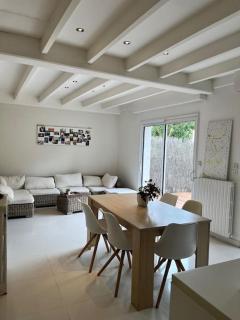 Splendide maison familiale avec piscine - 9