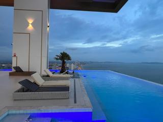 Copacabana Beachfront Luxury Condo Jomtien - Jomtien Beach - 5