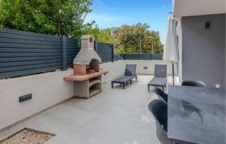 3 Bedroom Awesome Home In Vrsi - Vrsi - 4