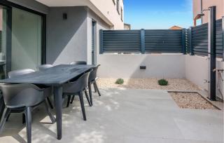 3 Bedroom Awesome Home In Vrsi - Vrsi - 2