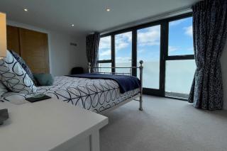 Seasalt - Beach Front Apartment - Woolacombe - 4