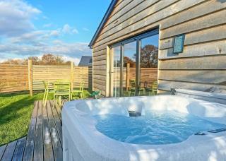 Old Buckenham Country Park - Old Buckenham - 7