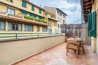 Your Florence Gems - Ponte Vecchio Apartments - 9
