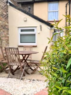 Large house with fast trains to London - Croydon - 8