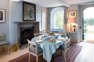 Swiss CottageChatsworth Estate - Beeley - 9