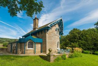 Swiss CottageChatsworth Estate - Beeley - 4