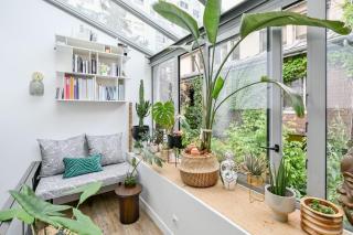 2 BD Chic Loft, Historic Charm & Modern Amenities - 4