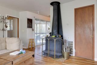 Walk to Downtown Eclectic Murphys Home with Decks! - Murphys - 4