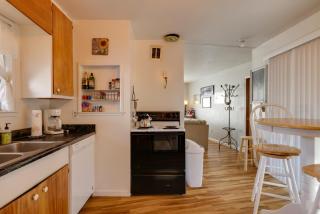 Walk to Downtown Eclectic Murphys Home with Decks! - Murphys - 2