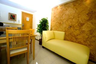 Angeles Suites & Hotel - 8