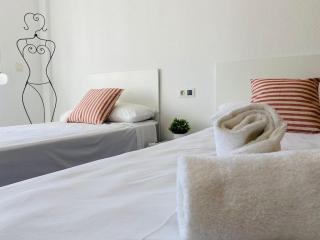 Fantástico dúplex con piscina, parking & solárium - Benalmádena - 4