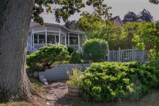 Wine Down on Waneta Lake - Hammondsport - 3