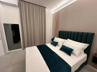 HOTIDAY Room Collection - Napoli Museo Suite - Naples - 1