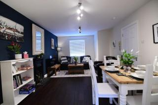 LoveYork Priory Apartment - Central with Parking - York - 6