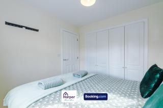 Long term stays By Harperletting Short Lets & Serviced Accommodation Hawarden With Corporate sleeps 5 Pet friendly - Hawarden - 9