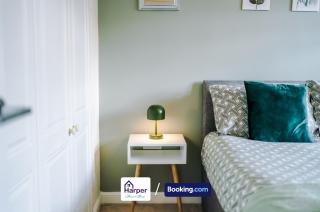Long term stays By Harperletting Short Lets & Serviced Accommodation Hawarden With Corporate sleeps 5 Pet friendly - Hawarden - 3