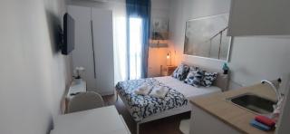 White studio near the Acropolis - 7