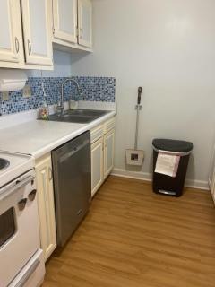 2 Blocks to Beach, 2BIG BR for 7 on HT 7th Floor - Myrtle Beach - 3