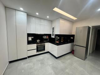 Renovated Central 3 Bedroom Apartment - Atene - 4
