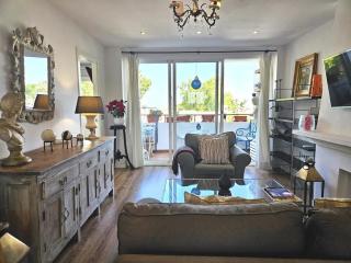 Pass the keys ORIGINAL APARTMENT IN STRATEGIC AREA - Marbella - 9