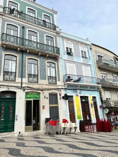 Farol Bed and Breakfast - Almada - 0