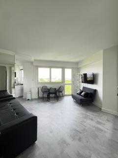 Apartment HOME in Paris with View, 15min direct to center - Parijs - 9