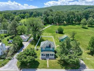 The Farm House - Dillsburg - 5