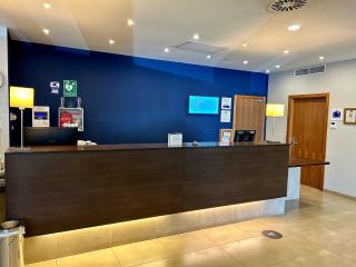 Holiday Inn Express Campo de Gibraltar-Barrios by IHG - Los Barrios - 2