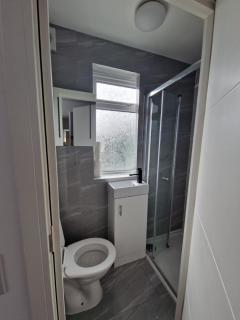 En-suite Mitcham - Streatham Vale - 1