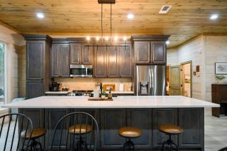 Pines and Recreation - Broken Bow - 1