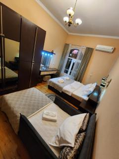 Riverside Baratashvili Apartment - Tbilisi - 5