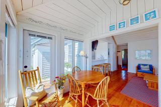 Maushop By The Sea - Mashpee - 4