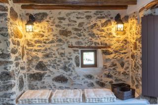 Peratsi Stone Houses - Naxos Chora - 4