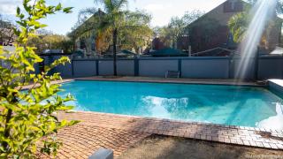 Premium Getaway at Menlyn Maine - 4