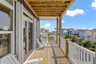 Across the Pond - Surf City - 6